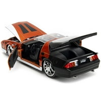 Metalik narančasta s grafikom i prilagođenom figurom Chester Cheetah A-liste, model automobila iz A-liste