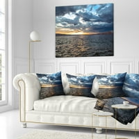 Dizajnerski prekrasan morski krajolik pod oblačnim nebom-Moderni jastuk na morskoj obali-16.16